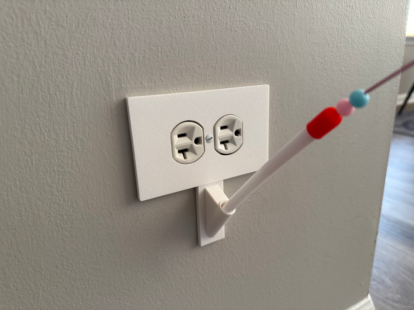 PawPlate - Cat Wand Toy and Holder