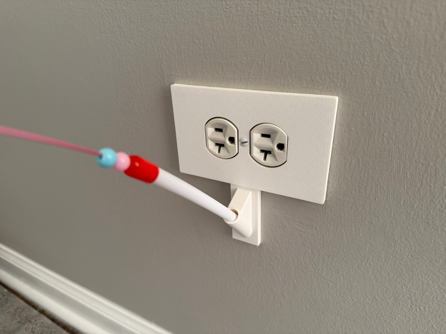 PawPlate - Cat Wand Toy and Holder